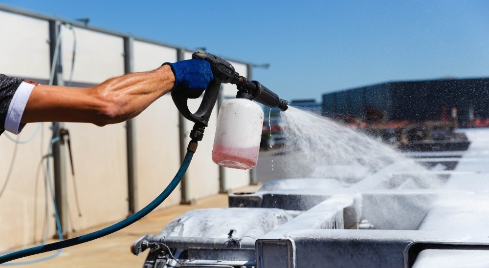 Louis Boon Trucks & Trailers BV undefined: das Bild 4