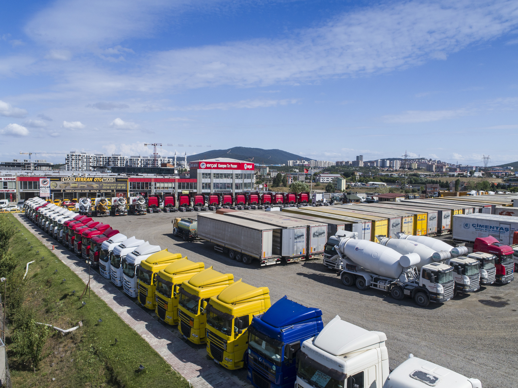ERCAL TRUCKS - Baumaschinen - Jahr: 2020 undefined: das Bild 3