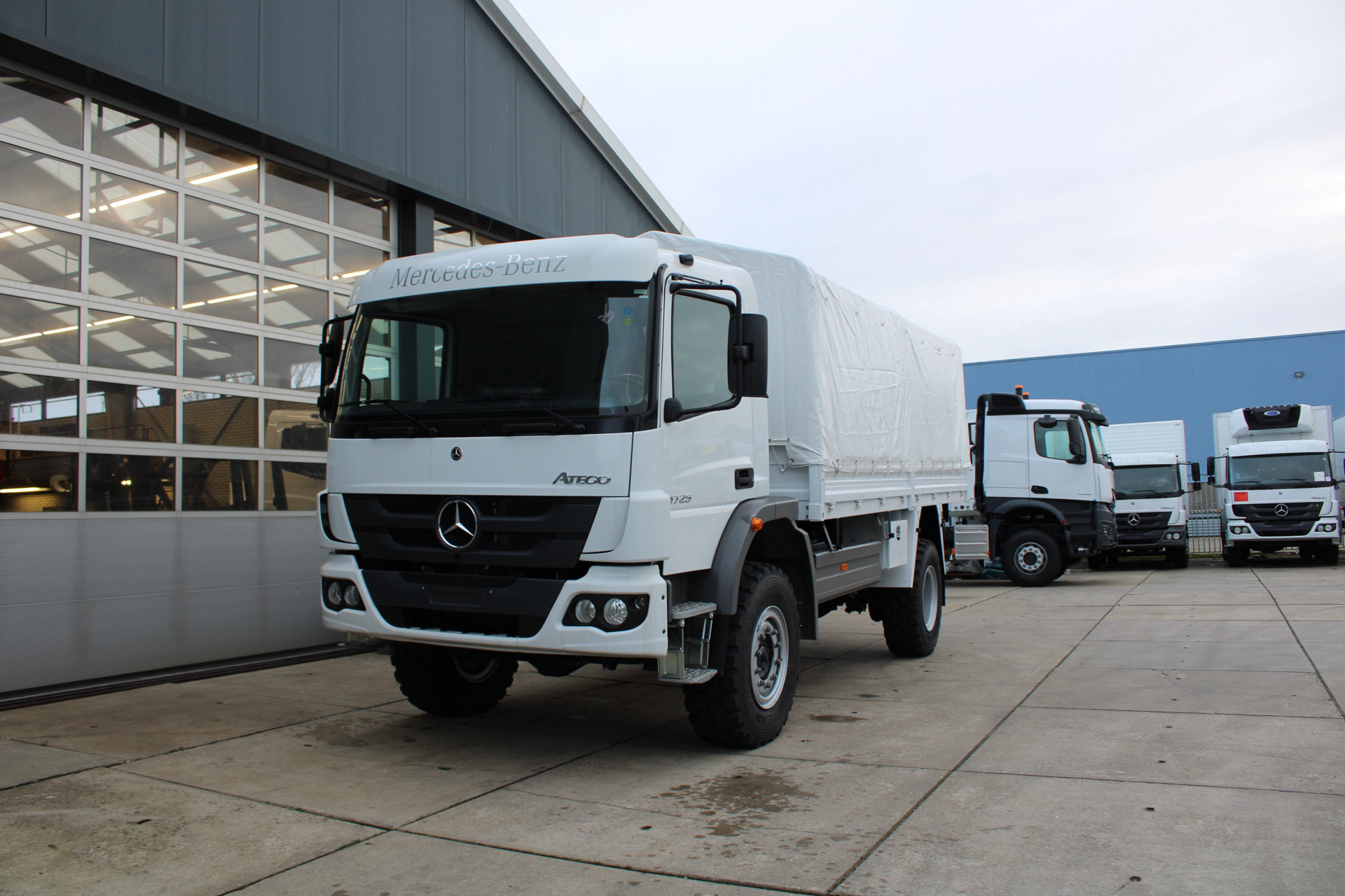 TMH Trucks undefined: das Bild 27