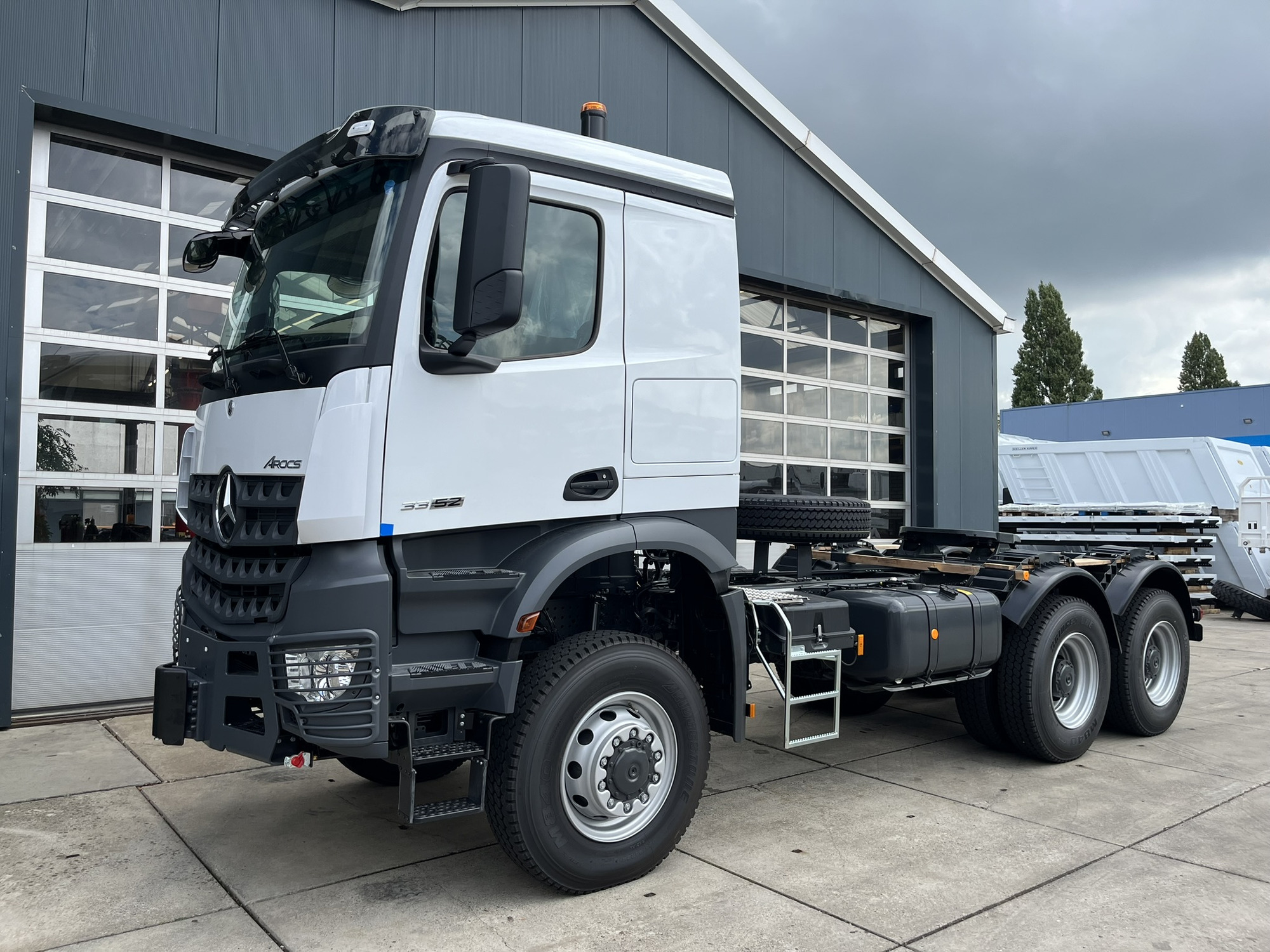 TMH Trucks undefined: das Bild 9