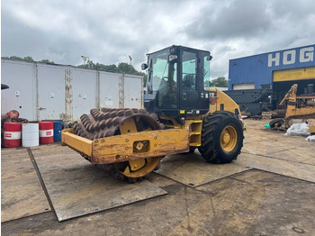 CATERPILLAR Walzenzug