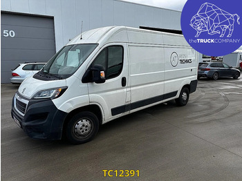 PEUGEOT Boxer Kastenwagen
