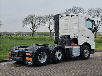 Sattelzugmaschine Volvo FH 500 FH5 6X2 STEERED PTO: das Bild 3