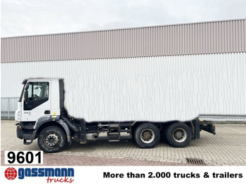 IVECO Trakker Fahrgestell LKW