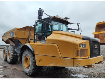 Knickgelenkter Dumper Caterpillar 740GC: das Bild 3