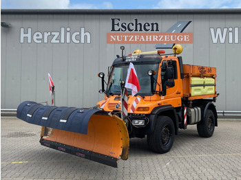 UNIMOG U500 Schneeräumfahrzeug