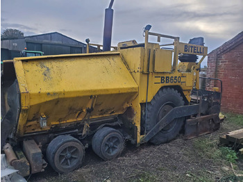 Asphaltfertiger/ Straßenfertiger Bitelli BB650: das Bild 3