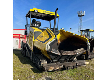 Asphaltfertiger/ Straßenfertiger Bomag BF700 C-3: das Bild 2