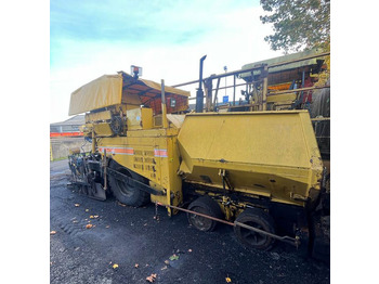 CATERPILLAR Asphaltfertiger/ Straßenfertiger