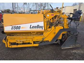 Asphaltfertiger/ Straßenfertiger