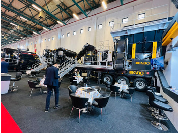 Mobile Brechanlage, Zustand - NEU FABO Mobile crusher: das Bild 2