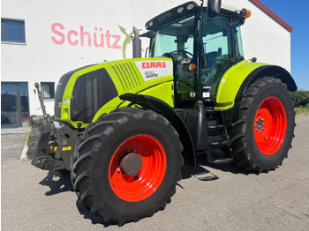 CLAAS Axion 820 Traktor