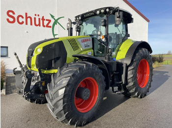 CLAAS Axion 870 Traktor