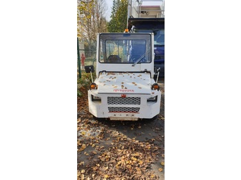 TOYOTA Gepäckschlepper