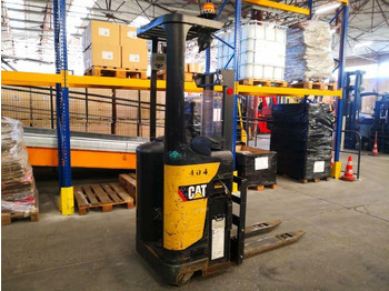CATERPILLAR Hochhubwagen