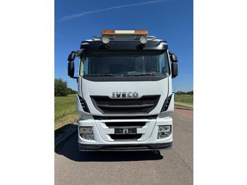 Abrollkipper, Autokran IVECO STRALIS 560: das Bild 3