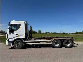 Abrollkipper, Autokran IVECO STRALIS 560: das Bild 4