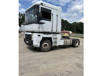 Sattelzugmaschine RENAULT Magnum 470: das Bild 2