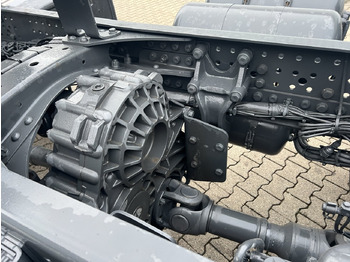 Fahrgestell LKW, Zustand - NEU Mercedes-Benz Arocs 3340/46 A 6x6 Arocs 3340/46 A 6x6, Grounder: das Bild 2