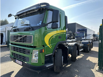 Fahrgestell LKW Volvo FM 340 8x2 CHASSIS (7m35) - LIFT+STEERING AXLE - MANUAL GEARBOX - EURO 3 - TÜV 05/2025 - BE TRUCK: das Bild 4