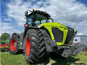 CLAAS Xerion Traktor