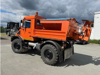 Kipper Mercedes-Benz Unimog 418/10 Winterdienst2000: das Bild 3