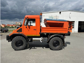 Kipper Mercedes-Benz Unimog 418/10 Winterdienst2000: das Bild 2