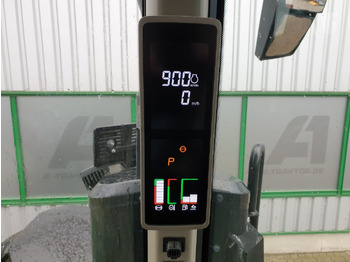 Traktor John Deere 7R 330 **MIETRÜCKLÄUFER**: das Bild 4 Traktor John Deere 7R 330 **MIETRÜCKLÄUFER**: das Bild 4