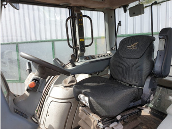 Traktor Valtra T151: das Bild 5