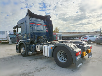 Sattelzugmaschine SCANIA P450: das Bild 4