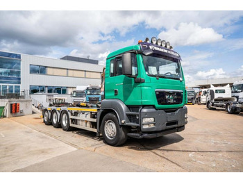 Abrollkipper MAN TGS 35.440 BL 8x4-4: das Bild 2