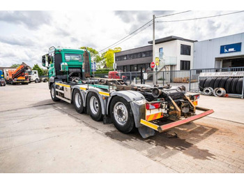 Abrollkipper MAN TGS 35.440 BL 8x4-4: das Bild 5
