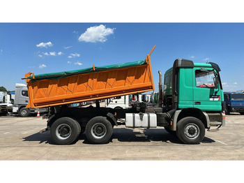 Kipper Mercedes-Benz actros 3340 (EPS / 6X6 / 3 PEDALES / LAMES / GRAND PONT / BIG AXLE / TRES PROPRE): das Bild 4