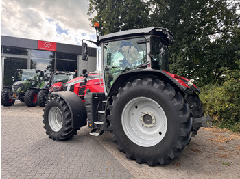 Traktor MASSEY FERGUSON 8s.205 Dyna7 Exclusive: das Bild 3 Traktor MASSEY FERGUSON 8s.205 Dyna7 Exclusive: das Bild 3