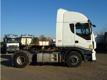 Sattelzugmaschine IVECO STRALIS 450: das Bild 4
