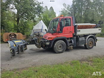 UNIMOG Schneeräumfahrzeug