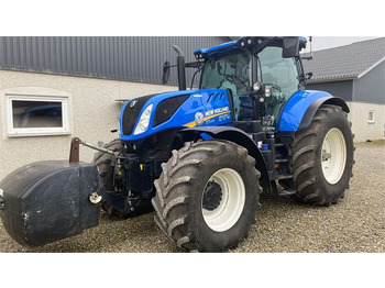 NEW HOLLAND T7.270 Traktor