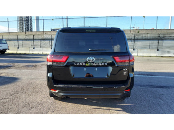 SUV/ Geländewagen, Zustand - NEU Toyota Land Cruiser 300 V6 VX 7 SEATERS / PLACES 3.5L Petrol Automatic VXVHO: das Bild 5