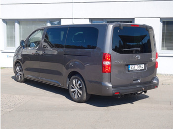 Personentransporter Toyota Proace Verso L2 Executive: das Bild 3