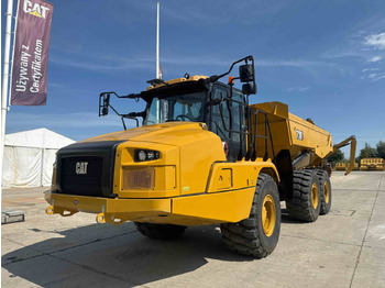 CATERPILLAR 730 Knickgelenkter Dumper
