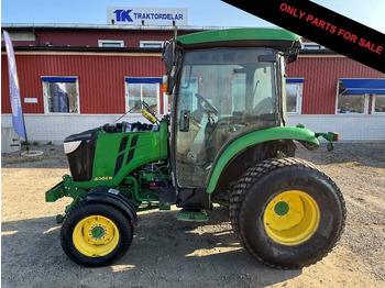 JOHN DEERE Traktor