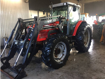 MASSEY FERGUSON Traktor