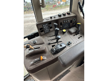 JOHN DEERE Fahrerhaus und Interieur