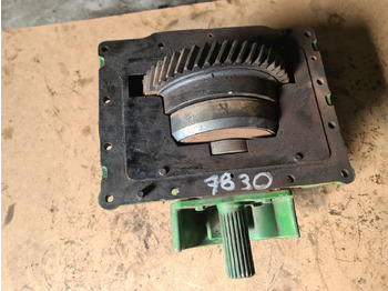 JOHN DEERE Transmission