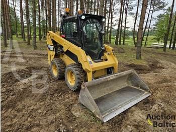 Kompaktlader Caterpillar 236 D: das Bild 2