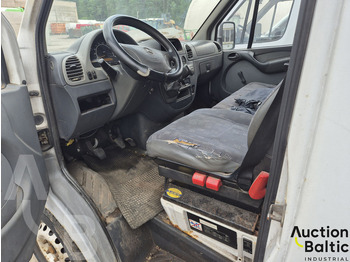 Pritsche Transporter, Transporter mit Doppelkabine Mercedes-Benz Sprinter 308 CDI: das Bild 5