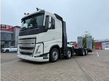 VOLVO Abschleppwagen