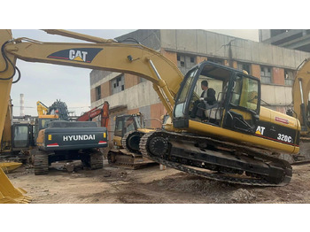 Kettenbagger CATERPILLAR 320C 320B 320BL 325B: das Bild 2