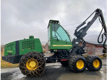 JOHN DEERE Harvester