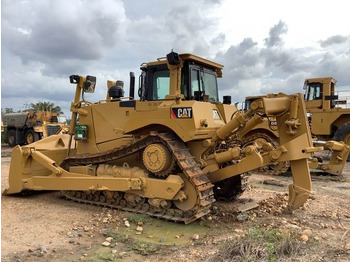 Bulldozer CAT D8T: das Bild 2